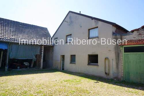 Blick aufs Wohnhaus - 