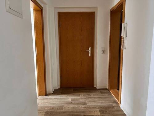 Flur (2) - 