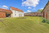 Hausansicht / Hofbereich - 