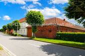 Hausansicht / Straßenseite - 9 Zimmer Bauernhaus, Landhaus zum Kaufen in Wittenberg