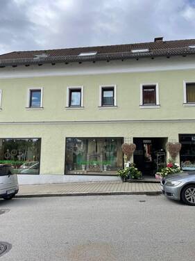 außen 2.jpg - 5 Wohnungen und 1 Laden zu verkaufen - 700