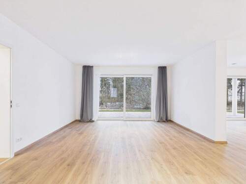 Wohnbereich mit Gartenzugang - 