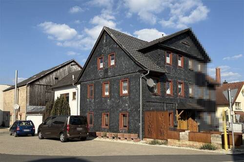 Straßenansicht - 5 Zimmer Doppelhaushälfte zum Kaufen in Mitwitz