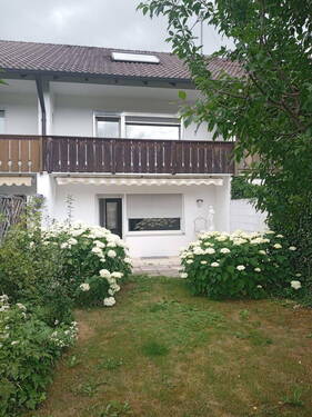 Gartenansicht - Reihenmittelhaus mit 100,00 m² in Oberhaching zum Kaufen