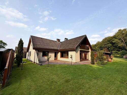 Haus von hinten 1 - 7 Zimmer Einfamilienhaus in Brunsbüttel