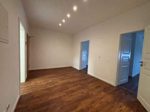 Diele - 3 Zimmer Etagenwohnung zur Miete in Leipzig