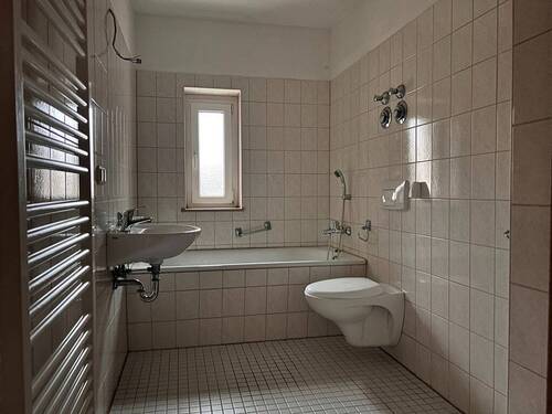 05 Badezimmer - 