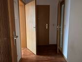 01 Flur - 2 Zimmer Etagenwohnung in Zwickau
