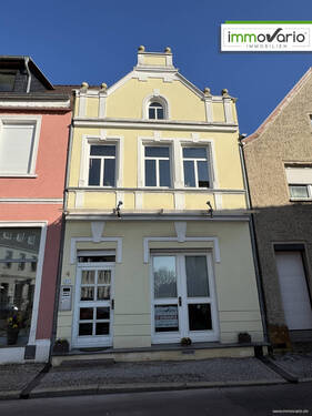 Objektansicht - Mehrfamilienhaus, Wohnhaus mit 109,90 m² in Burg zum Kaufen