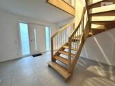 Treppe - Eingangsbereich 2 - Einfamilienhaus mit 157,00 m&sup2; in Striegistal zum Kaufen