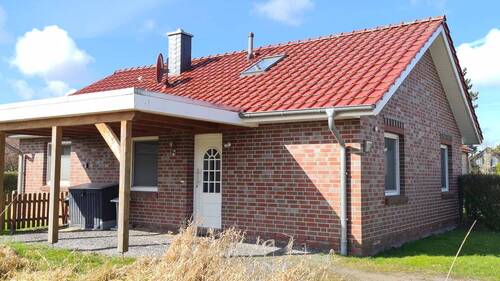 Vorderansicht - Hochwertiges Ferienhaus an der Nordseeküste