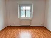 Wohnzimmer (2) - 2 Zimmer Etagenwohnung zur Miete in Zwickau