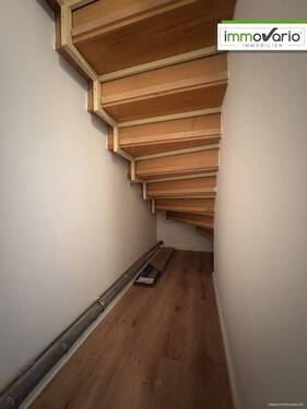 Stauraum unter der Treppe - 