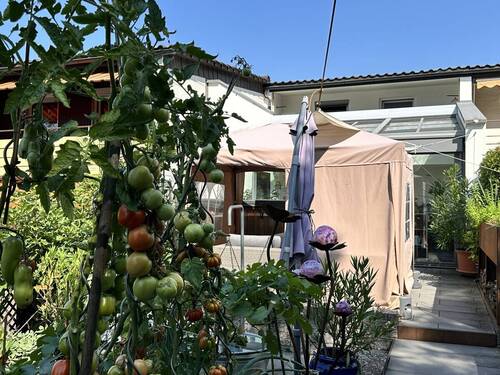 Gartenansicht - 3 Zimmer Reihenmittelhaus zum Kaufen in Reutlingen / Orschel-Hagen