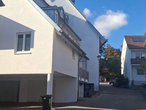 Hausansicht.jpg - Zuhause ankommen: Liebevoll und top gepflegte 2-Zimmer-Wohnung mit 2 Balkonen