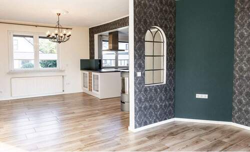 Wohn/Küchenbereich - 4 Zimmer Einfamilienhaus zum Kaufen in Bremerhaven