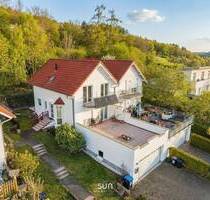 PANORAMABLICK IN DEN TAUNUS - Doppelhaushälfte mit zwei Terrassen - Schmitten Dorfweil