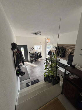 Eingangsbereich / Garderobe - 5 Zimmer Einfamilienhaus zum Kaufen in Talheim
