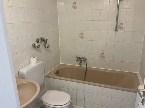 Bad - Etagenwohnung mit 56,00 m² in Wiesbaden zur Miete