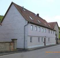 Haus mit Innenhof , Scheune , Werkstatt,Teilsaniert - Fladungen