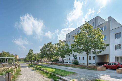 Hausansicht - Südbalkon-Erstbezug am Carl Weder Park-Familienwohnung