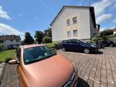 KFZ Stellplatz linkes Auto - 