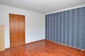 Schlafzimmer - Obergeschoss - Blick Flur - 