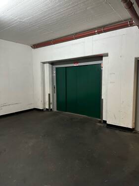 Einfahrt Tiefgarage - Garage, Stellplatz in Erfurt zum Kaufen