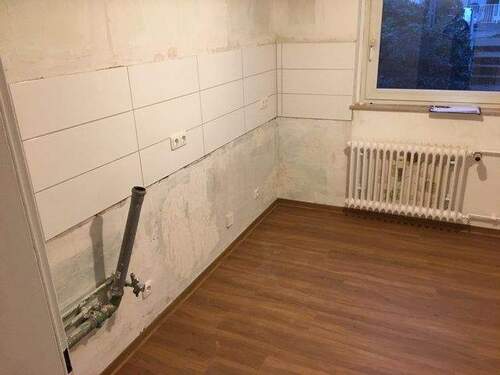 Alter Rückinger Weg 92a_Küche unmöbliert - 