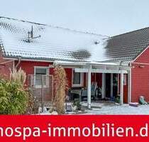 Dänisches Wohnflair trifft Effizienz! Ebenerdig bewohnbares Holzhaus mit Doppelcarport - Hürup