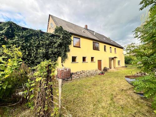 Ansicht Seite Garten - 4 Zimmer Mehrfamilienhaus, Wohnhaus zum Kaufen in Lengenfeld