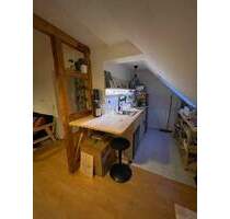 Helle 2-Zi.-Single-DG-WE mit praktischer Einbauküche, großem Tageslichtbad und Glasfaseranschluss - Chemnitz Sonnenberg