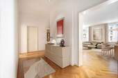 Weitläufiger Flur. - 3 Zimmer Etagenwohnung in München