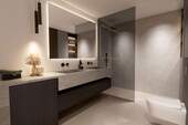 Großes Badezimmer. - 