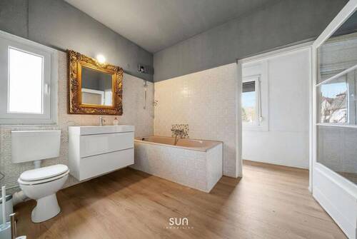 BADEZIMMER - 7 Zimmer Einfamilienhaus in Neu-Isenburg