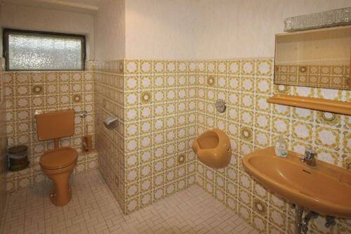 weiteres Gäste WC im UG - 