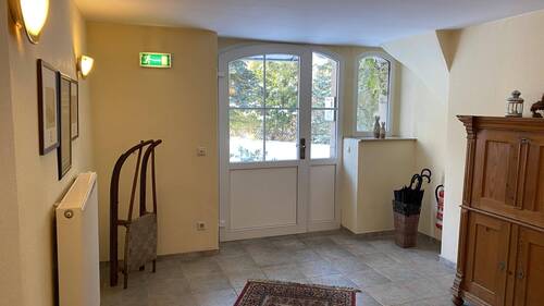 Seiteneingang Hotelgäste im UG - 