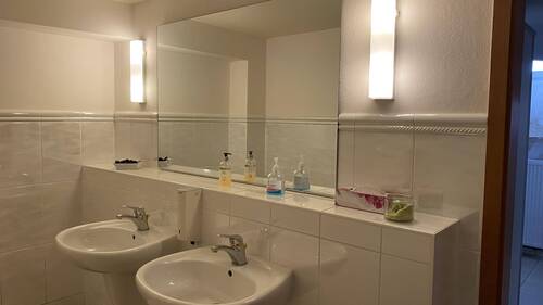 Gäste-WC's im UG - 