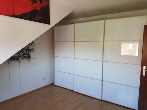 Schlafzimmer - 2 Zimmer Etagenwohnung zum Kaufen in Ludwigshafen
