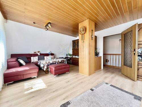 WOHNEN IM DACHGESCHOSS - 