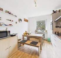 Sonnenlicht, Ruhe und Wohnkomfort - 2,5 Zimmer mit Balkon - München Hadern