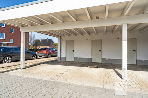 Carport mit Abstellraum - 