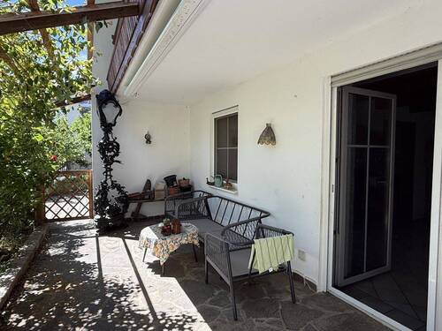 EG-Terrasse mit Zugang ins Ess- u. Wohnzimmer - 