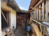 Rückseite-Zugang zum Lager über Garage - 