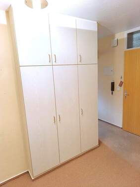 Einbauschrank Flur zum Eingang - 