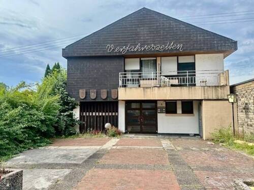 Vorderansicht_ - Haus mit 10 Appartements und Ausblick auf Luxemburg - Einmalige Investitionsmöglichkeit