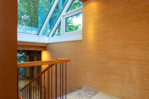 Treppe mit Oberlicht - 