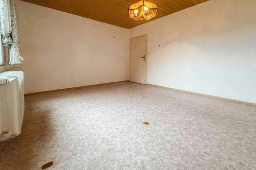 Schlafzimmer EG - Einfamilienhaus mit 132,30 m&sup2; in Ingolstadt zum Kaufen