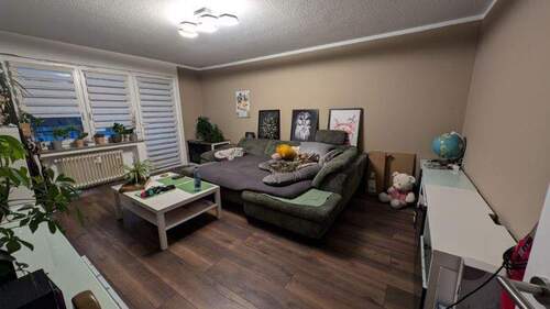 Wohnzimmer - 2 Zimmer Etagenwohnung in Herne