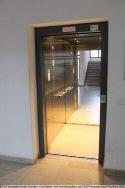 Aufzug (1) - 
